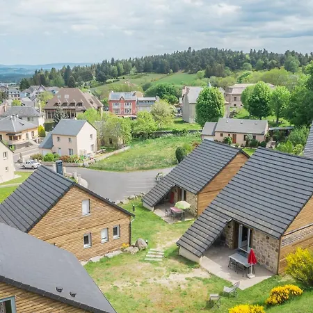 Village De Gites Les Chalets De L'Aubrac Aumont-Aubrac Exterior photo