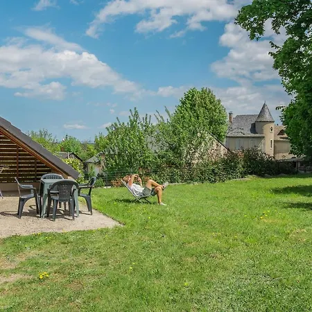 Village De Gites Les Chalets De L'Aubrac Aumont-Aubrac Exterior photo